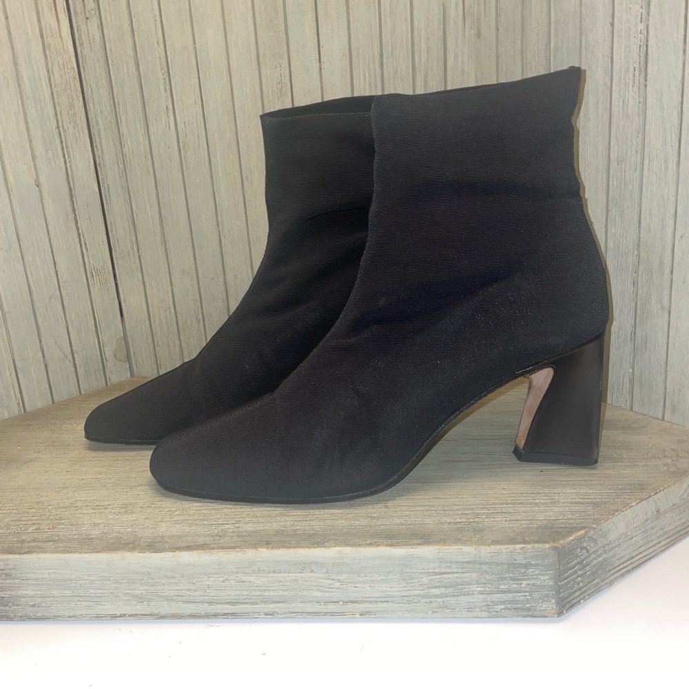 Larry Stuart Collection Stretchy Fabric Booties Made in Italy 6.5M